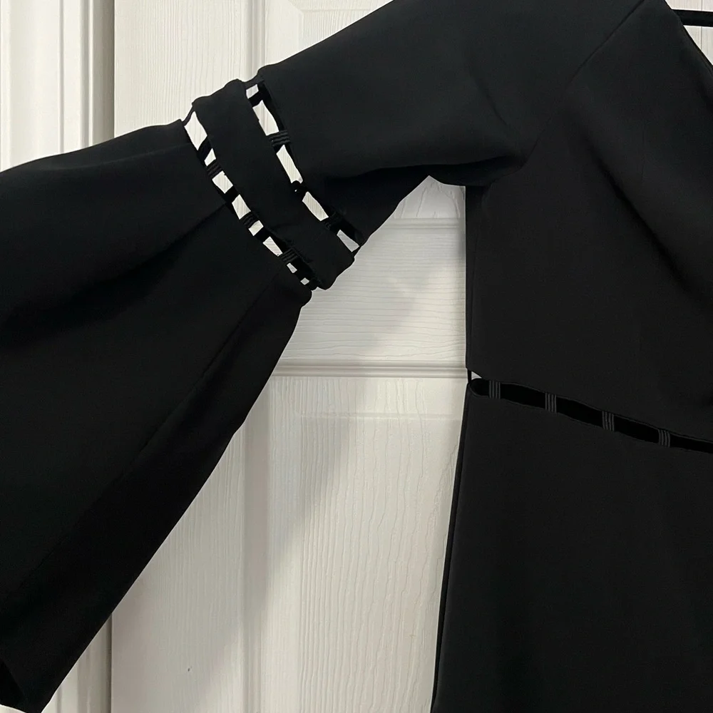 FINDERS KEEPERS Black Solar Dress - Picture 6 of 8